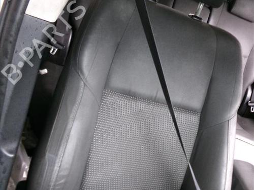 Used Front right seatbelt Front right seatbelt TOYOTA AURIS Estate (_E18_) 2.0 D-4D (ADE186_) (124 hp) 25301932 25301932