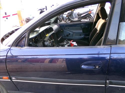 Used Left front door Left front door OPEL OMEGA B (V94) 2.5 TD (F69, M69, P69) (130 hp) 28008648 28008648