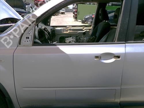 Used Left front door Left front door NISSAN X-TRAIL II (T31) 2.0 dCi 4x4 (150 hp) 35750891 35750891