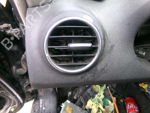 air-vent-audi-a3-8p1-2003-2004-2005-2006-2007-2008-2009-2010-2011-2012-2013-32111094 main image