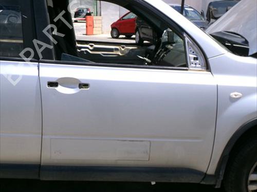Used Right front door Right front door NISSAN X-TRAIL II (T31) 2.0 dCi 4x4 (150 hp) 35750892 35750892