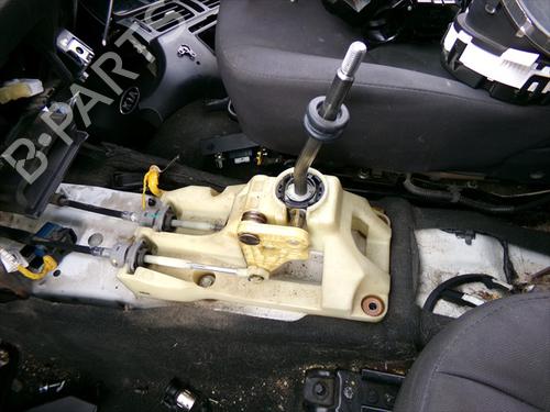 Used Gear lever Gear lever KIA RIO III (UB) 1.25 CVVT (86 hp) 31847787 31847787