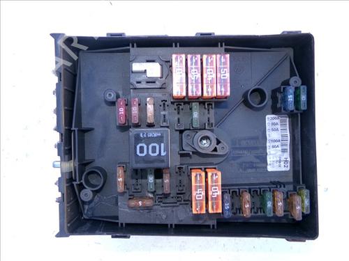 fuse-box-vw-golf-v-1k1-2003-2004-2005-2006-2007-2008-2009-2010-30106187 main image