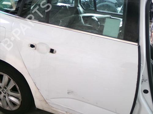 Dør højre bagtil Dør højre bagtil RENAULT MEGANE IV Hatchback (B9A/M/N_) 1.5 Blue dCi 115 (B9A6) (116 hp) 32228242 32228242