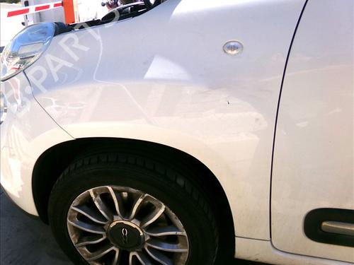 left-front-fenders-fiat-500l-351_-352_-2012-33422776 main image
