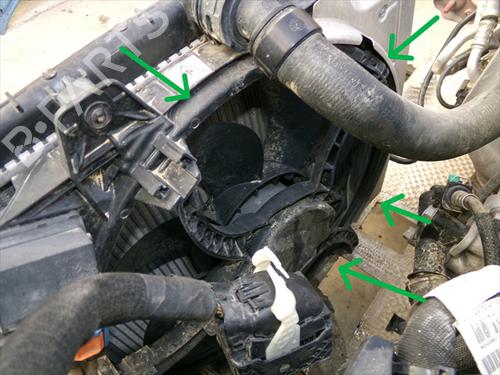 Used Radiator fan Radiator fan OPEL CORSA F (P2JO) 1.2 (68) (75 hp) 40061810 40061810