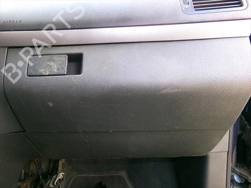 Used Glove box Glove box 39136032 39136032
