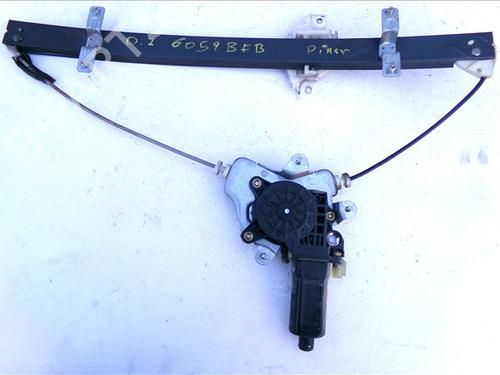 Used Front left window mechanism Front left window mechanism HYUNDAI H-1 / STAREX Bus (A1) 2.5 TCi (99 hp) 28529912 28529912