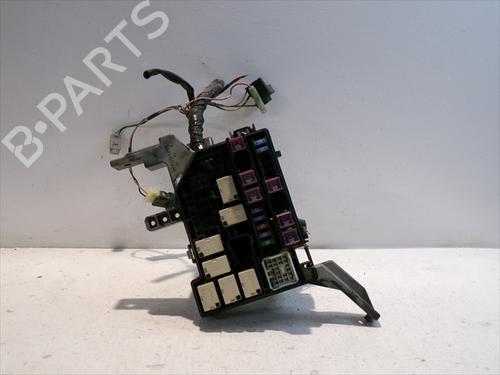 fuse-box-suzuki-swift-iii-mz-ez-2005-24560670 main image