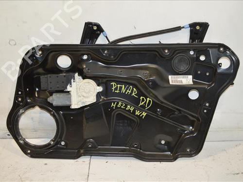 Vindusheismekanisme høyre foran Vindusheismekanisme høyre foran VW GOLF III (1H1) 1.6 (101 hp) 24569277 24569277