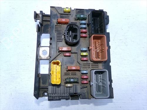 Used Fuse box Fuse box CITROËN C4 Picasso I MPV (UD_) 1.6 HDi (109 hp) 39553750 39553750