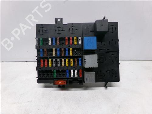 Used Fuse box Fuse box RENAULT MASTER II Van (FD) 2.8 dTI (FD0C, FD0F, FD2B, FD2F, FD3C, FD3F) (114 hp) 24560004 24560004