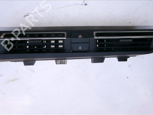 Used Air vent Air vent PEUGEOT 308 SW III (FC_, FJ_, FR_, F4_, FN_) BlueHDi 130 (FCYHZL, FCYHZT) (131 hp) 27444618 27444618