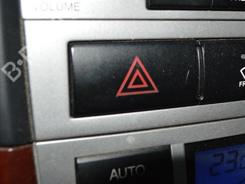 Used Warning switch Warning switch HYUNDAI SANTA FÉ II (CM) 2.2 CRDi (139 hp) 24562549 24562549