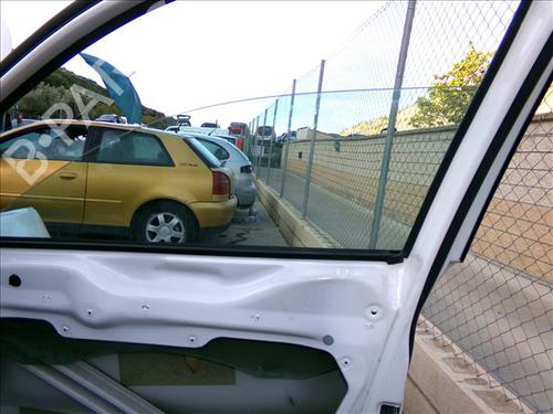 front-right-door-window-vw-tiguan-5n_-2007-2008-2009-2010-2011-2012-2013-2014-2015-2016-2017-2018-29944047 main image