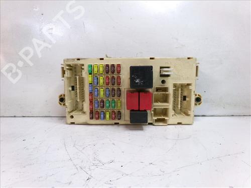 Used Fuse box Fuse box ALFA ROMEO 147 (937_) 1.9 JTD (937.AXD1A, 937.BXD1A, 937.AXV1A, 937.BXB1A,... (115 hp) 24558477 24558477