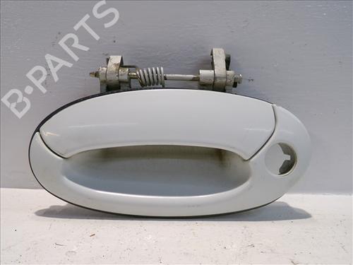 Used Front left exterior door handle Front left exterior door handle HYUNDAI LANTRA II (J-2) 1.9 D (68 hp) 30006899 30006899