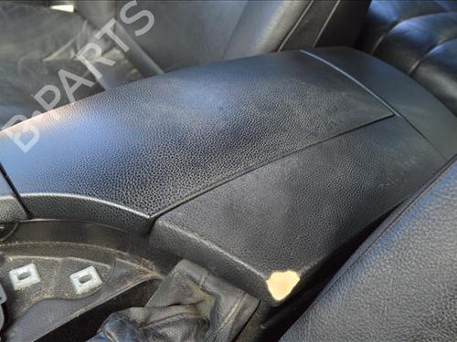 Used Armrest / Center console Armrest / Center console BMW 5 (E60) 530 d (218 hp) 24563746 24563746