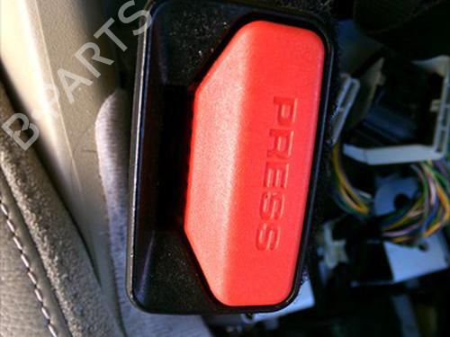Engate do cinto Engate do cinto LAND ROVER DISCOVERY SPORT (L550) 2.0 D 4x4 (150 hp) 39635034 39635034