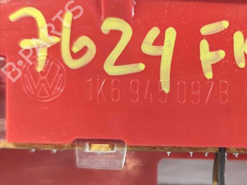 Third brake light VW GOLF PLUS V (5M1, 521) 1.4 16V | BP24564585L11 - Image 3