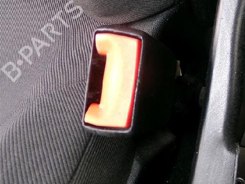 Engache cinturón Engache cinturón FIAT BRAVO II (198_) 1.6 D Multijet (198AXL1B) (120 hp) 29813305 29813305