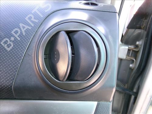 Used Air vent Air vent CHEVROLET AVEO / KALOS Saloon (T200) 1.4 (94 hp) 29623092 29623092