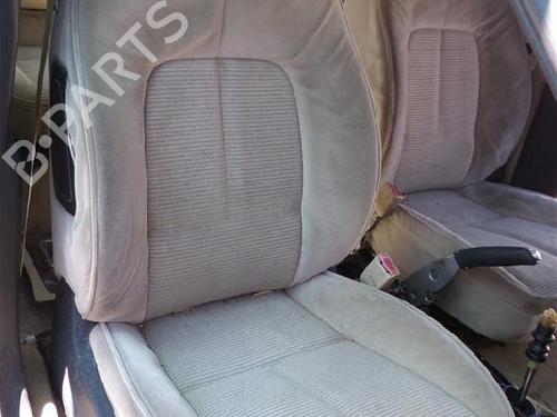 Sæde højre fortil Sæde højre fortil PEUGEOT 407 (6D_) 2.0 HDi 135 (6DRHRH, 6DRHRE, 6DRHRG, 6DRHRJ) (136 hp) 28805956 28805956