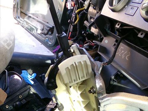 Used Gear lever Gear lever LANCIA YPSILON (843_) 1.2 (843.AXB1A) (80 hp) 33264570 33264570
