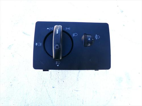 Used Headlight switch Headlight switch FORD FOCUS II Saloon (DB_, FCH, DH) 1.6 TDCi (109 hp) 33301556 33301556