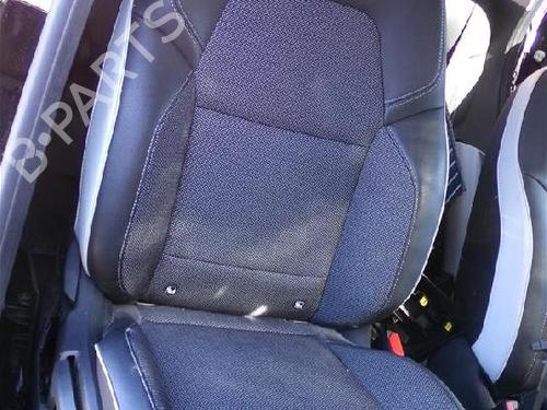Used Right front seat Right front seat RENAULT CAPTUR II (HF_) TCe 140 (HFN0) (140 hp) 33423789 33423789