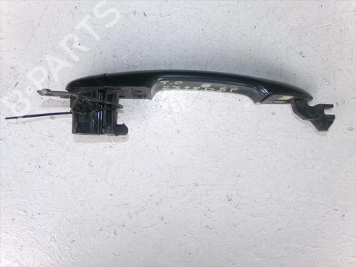 Used Rear right exterior door handle Rear right exterior door handle 32228265 32228265