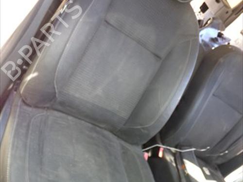 Used Right front seat Right front seat DACIA LODGY (JS_) 1.5 Blue dCi 95 (JSJL, JSN7) (95 hp) 34113898 34113898