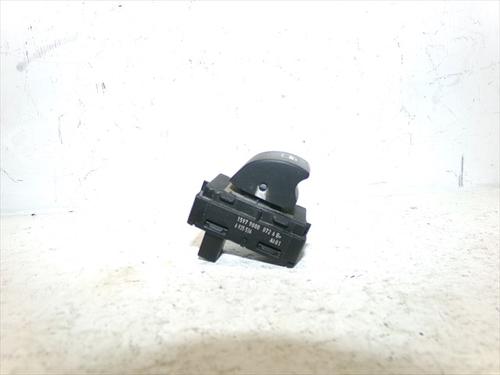 Right front window switch BMW 3 (E90) 320 d | BP28419335I26 - Image 2