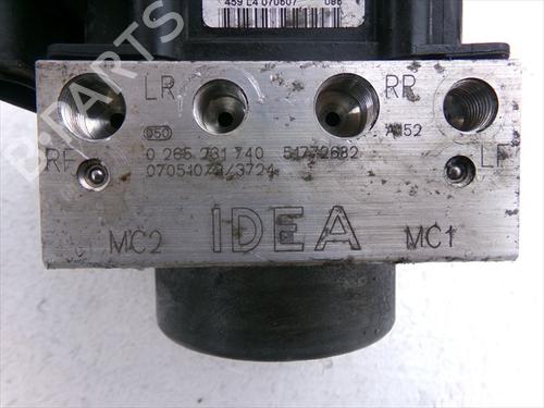 Used ABS pump ABS pump LANCIA MUSA (350_) 1.4 (350.AXA11, 350.AXA1A) (95 hp) 32084141 32084141