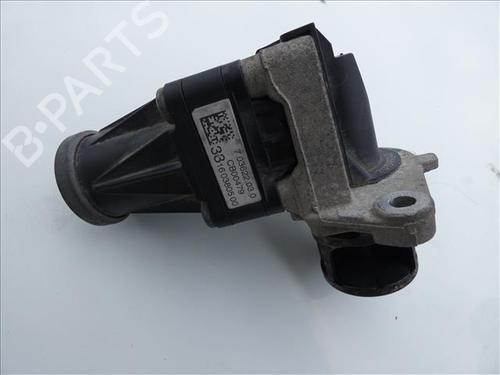 egr-fiat-tipo-hatchback-356_-357_-2016-24557863 main image