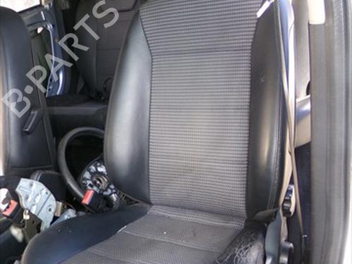 Sæde venstre fortil MERCEDES-BENZ B-CLASS Sports Tourer (W245) B 200 CDI (245.208) (140 hp) 31918264