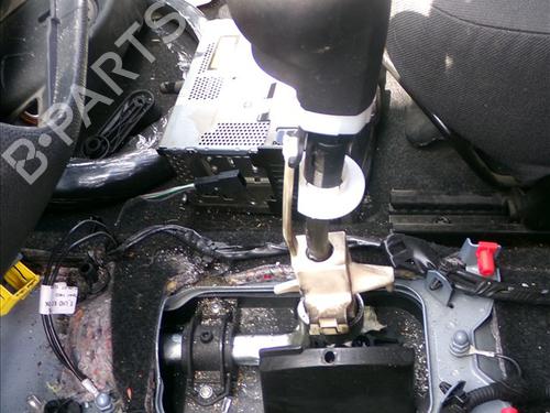 Used Gear lever Gear lever OPEL CORSA D (S07) 1.0 (L08, L68) (65 hp) 29328679 29328679