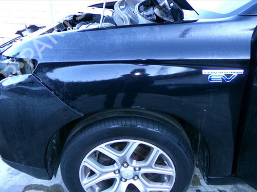 Used Left front fenders Left front fenders MITSUBISHI OUTLANDER III (GG_W, GF_W, ZJ, ZL, ZK) 2.0 Hybrid 4WD (GG2W) (200 hp) 33423298 33423298