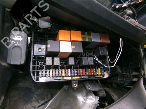 Used Fuse box Fuse box TATA INDIGO MARINA (4_V2) 1.4 DICOR (71 hp) 33423903 33423903
