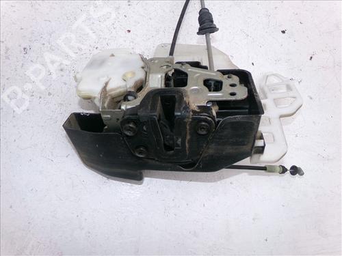 front-right-lock-kia-carens-iii-mpv-un-2006-2007-2008-2009-2010-2011-2012-2013-30437675 main image