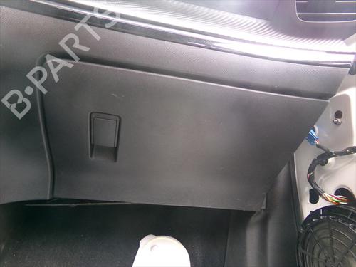 Used Glove box Glove box PEUGEOT 2008 II (UD_, US_, UY_, UJ_, UR_, UC_) 1.2 PureTech 100 (USHNK) (101 hp) 39714296 39714296
