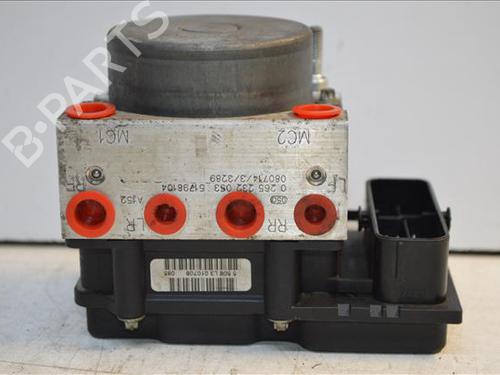 Used ABS pump ABS pump FIAT GRANDE PUNTO (199_) 1.3 D Multijet (199.AXD11, 199.AXD1A, 199.AXD1B,... (90 hp) 33423516 33423516