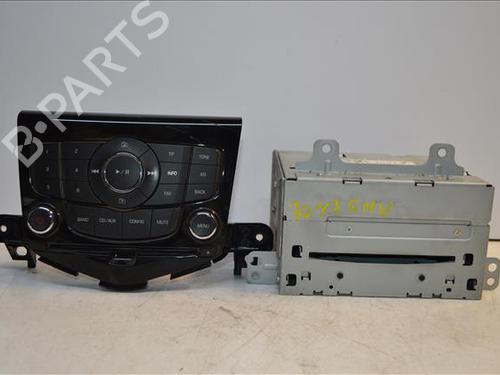 Used Radio Radio CHEVROLET CRUZE Hatchback (J305) 1.8 (141 hp) 24562777 24562777
