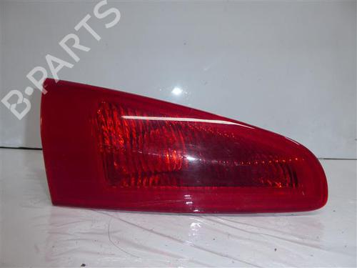 Used Left tailgate light Left tailgate light ALFA ROMEO 147 (937_) 1.6 16V T.SPARK ECO (937.AXA1A, 937.BXA1A) (105 hp) 24555787 24555787