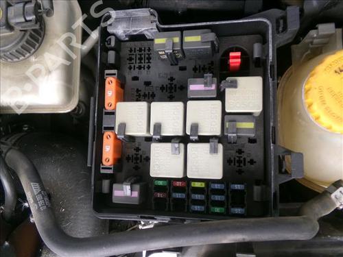 Used Fuse box Fuse box SAAB 9-5 (YS3E) 1.9 TiD (150 hp) 24564853 24564853