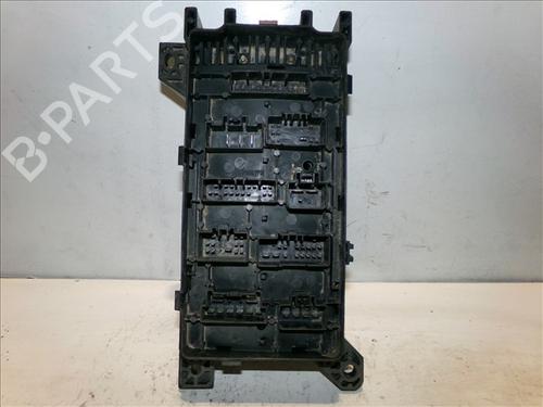 Fuse box KIA CARNIVAL I (UP, FL) 2.9 TDi | BP24569513E1 - Image 2