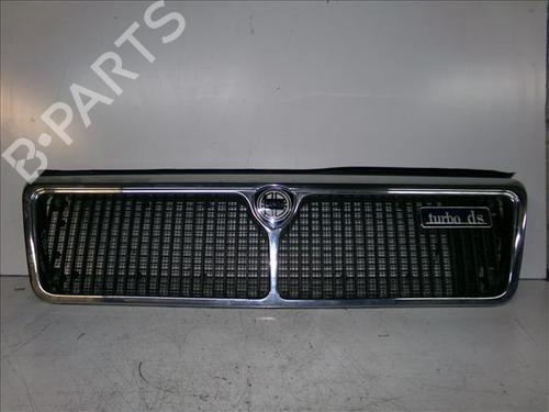 Grill Grill LANCIA THEMA (834_) 2500 Turbo D (834D) (101 hp) 24858929 24858929