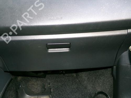 Used Glove box Glove box SUZUKI SWIFT III (MZ, EZ) 1.3 DDiS (RS413D) (75 hp) 40179621 40179621
