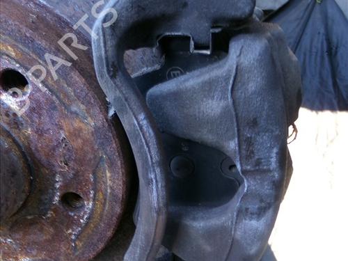 Used Left front brake caliper Left front brake caliper MERCEDES-BENZ C-CLASS Coupe (CL203) C 200 Kompressor (203.745) (163 hp) 30494007 30494007
