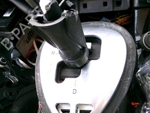 Used Gear lever Gear lever CITROËN C5 II (RC_) 2.2 HDi (RC4HXE) (133 hp) 33952728 33952728